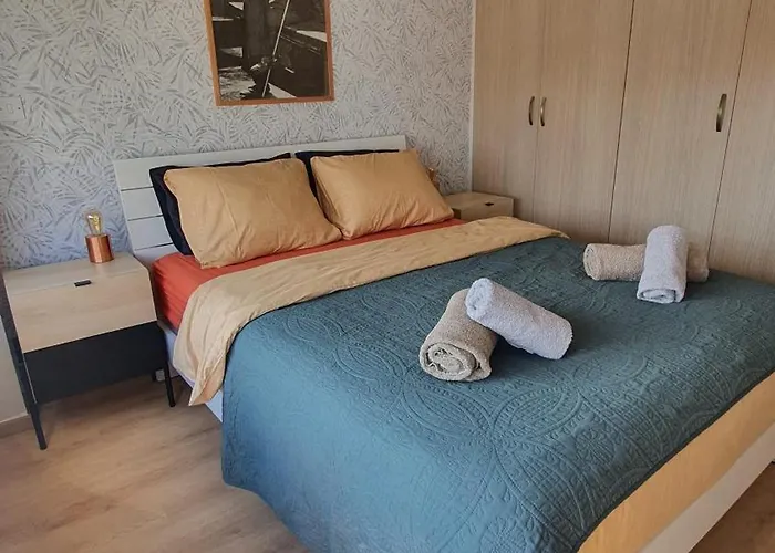 Anamor 408 Ларнака